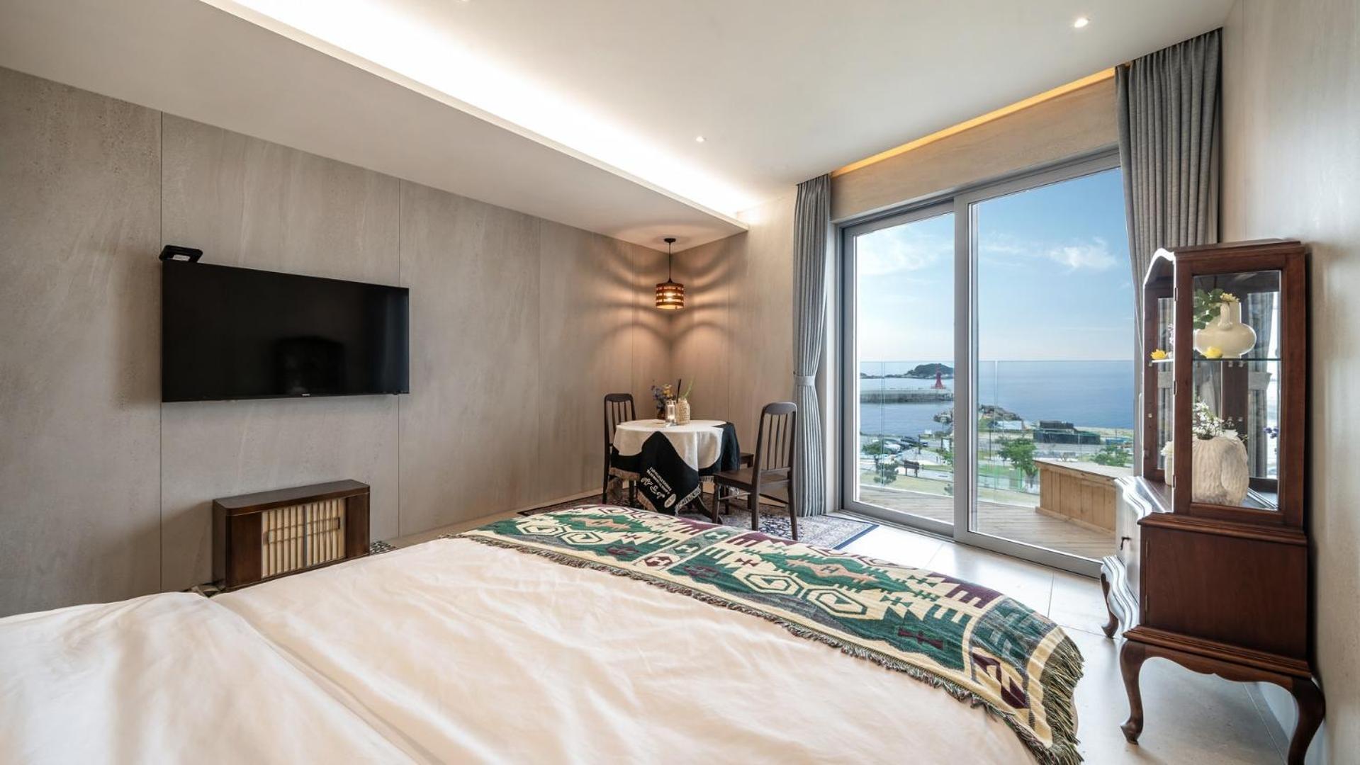 Goseong Gyeoulbada Ocean View Pension Rom bilde