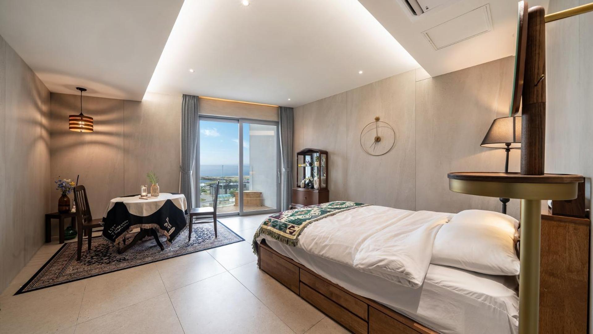 Goseong Gyeoulbada Ocean View Pension Rom bilde